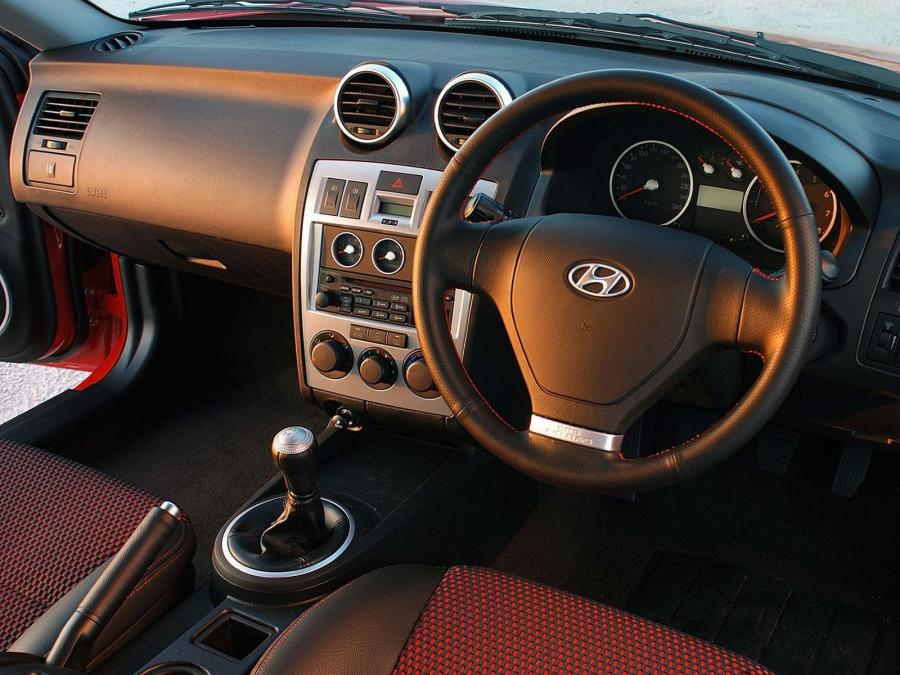  Hyundai Tiburon 2005 года  (ZA) (фото 4 из 16)